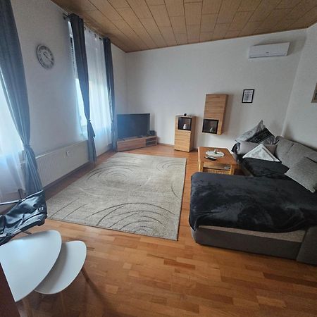 Suite Toni Бернбург Екстериор снимка