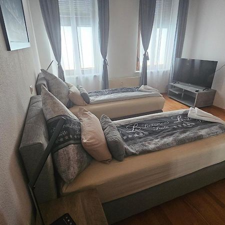 Suite Toni Бернбург Екстериор снимка