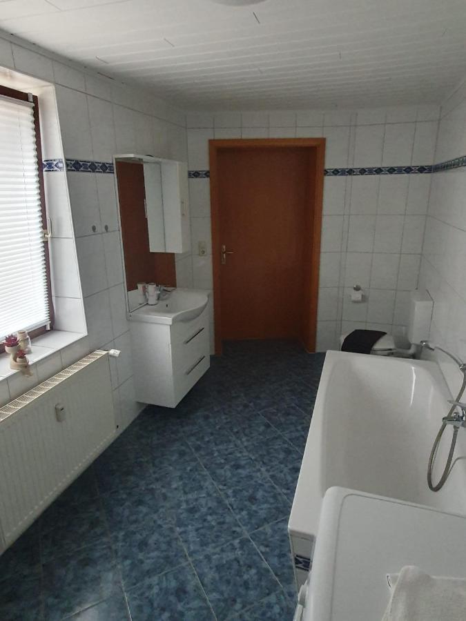 Suite Toni Бернбург Екстериор снимка