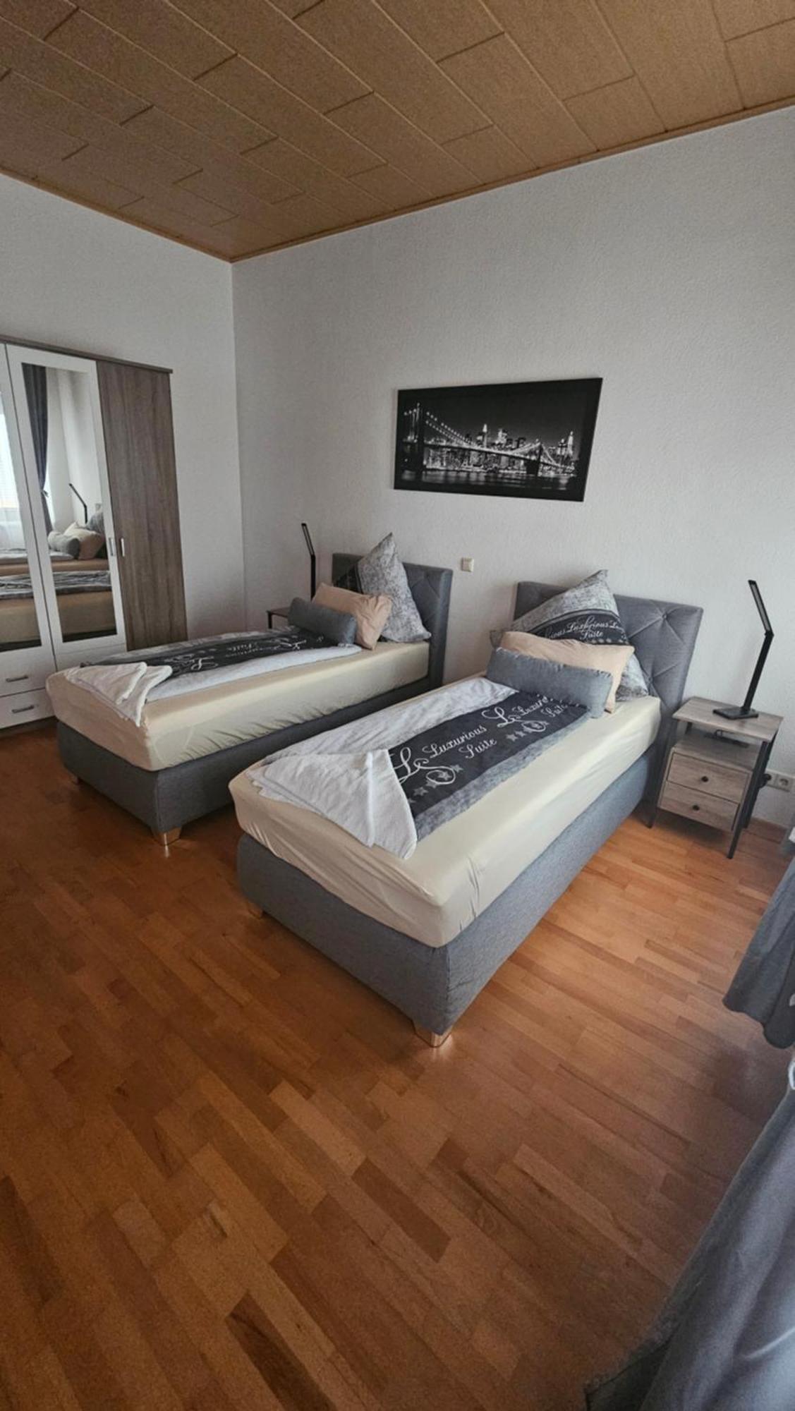 Suite Toni Бернбург Екстериор снимка